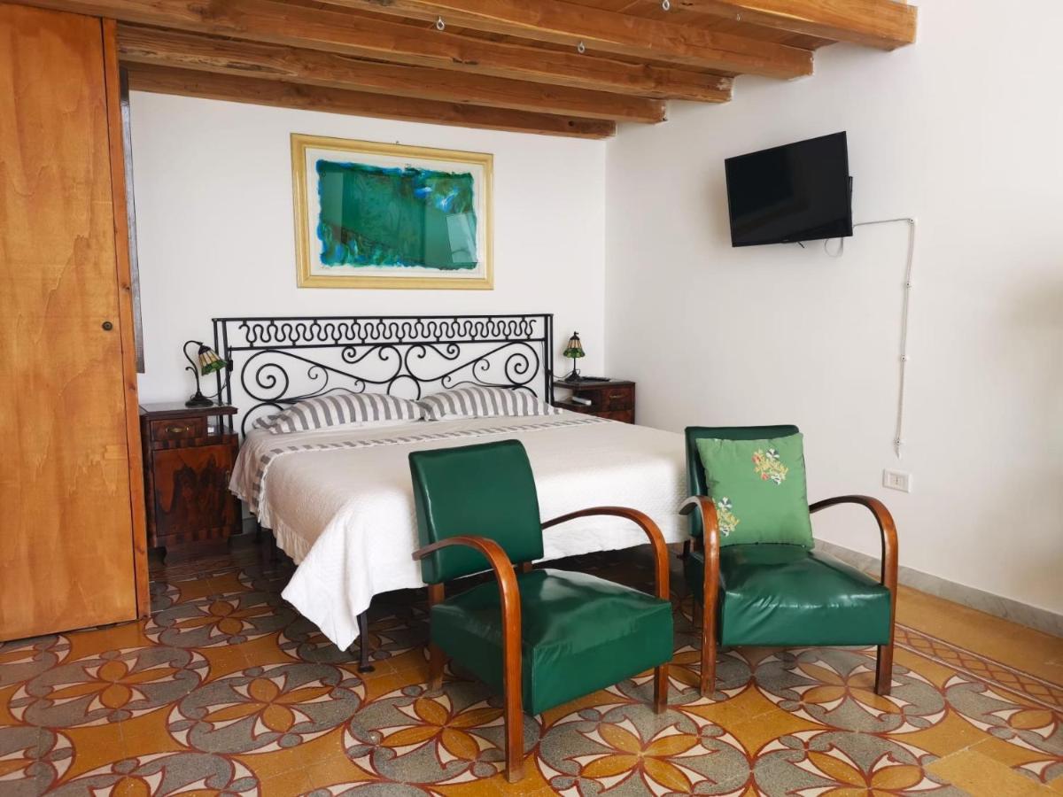 Novecento Apartment Монополи Екстериор снимка