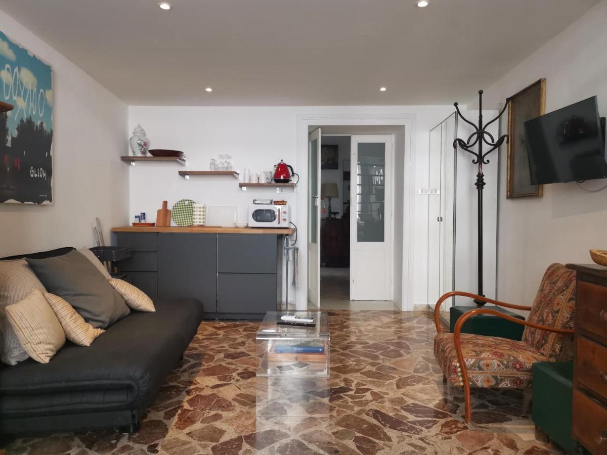 Novecento Apartment Монополи Екстериор снимка